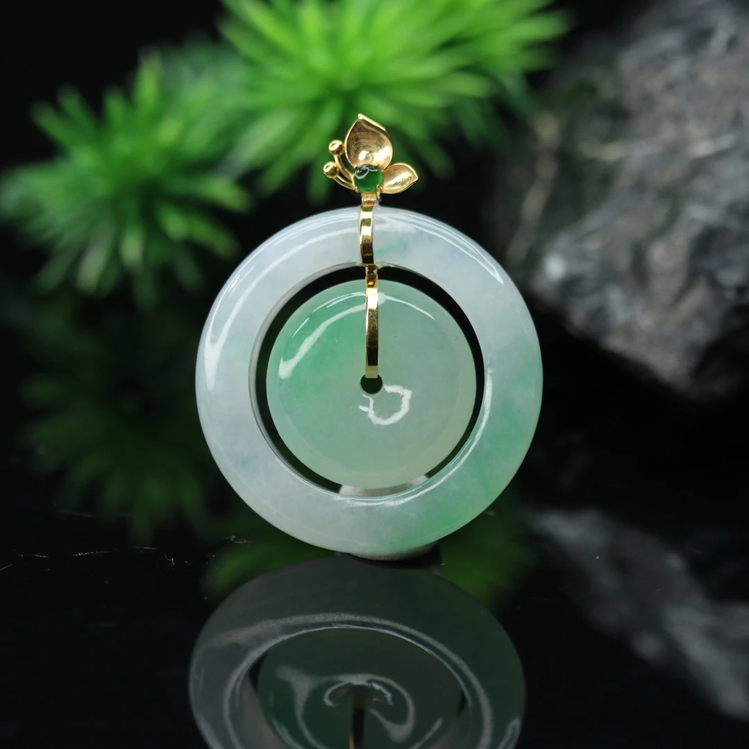 35天然缅甸翡翠A货18k子母扣/000304/上海嘉禾拍卖