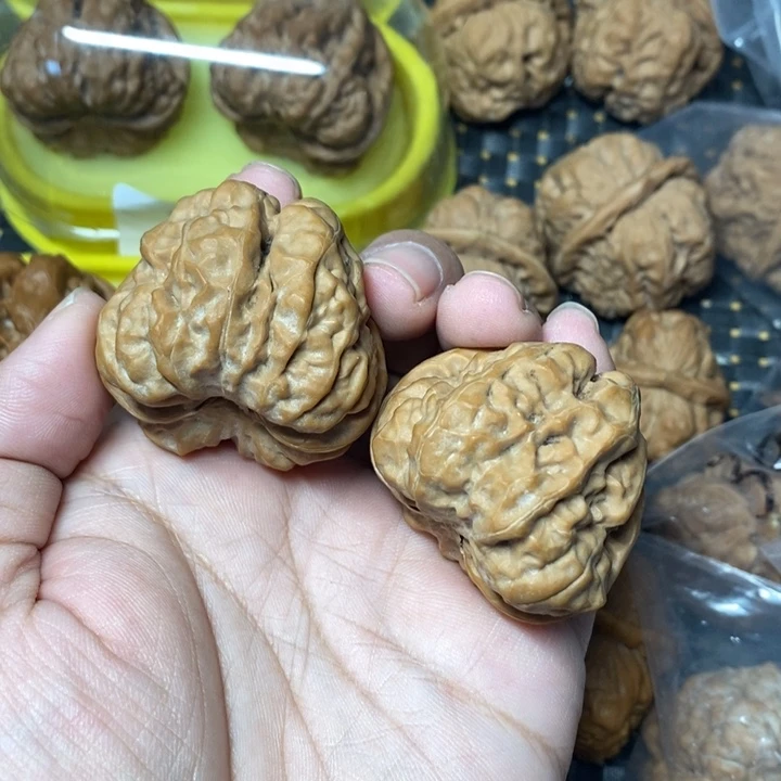 文玩核桃把件蛤蟆头42