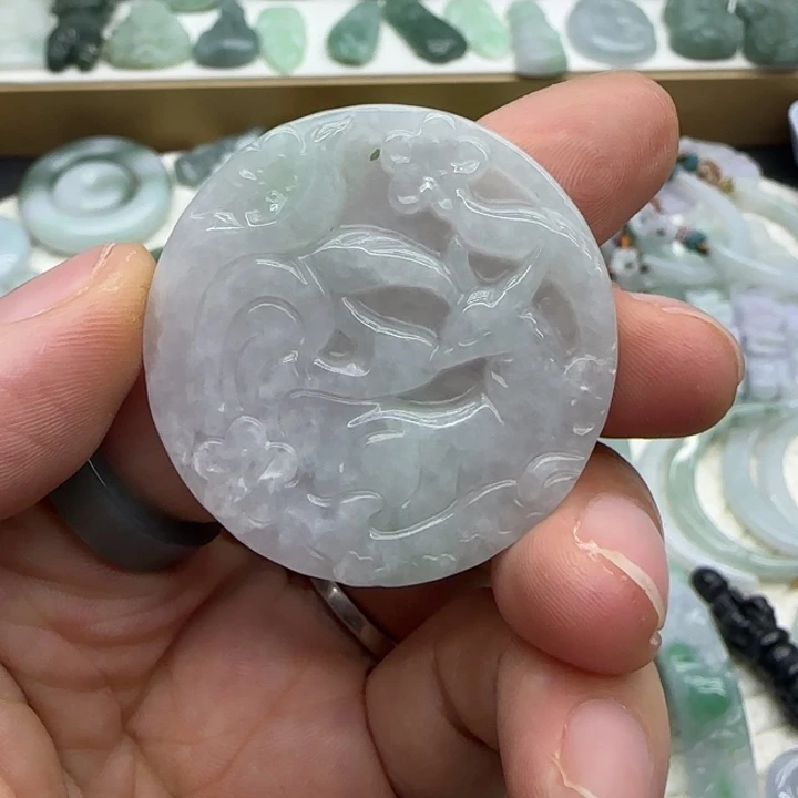 翡翠未镶嵌手链牌子