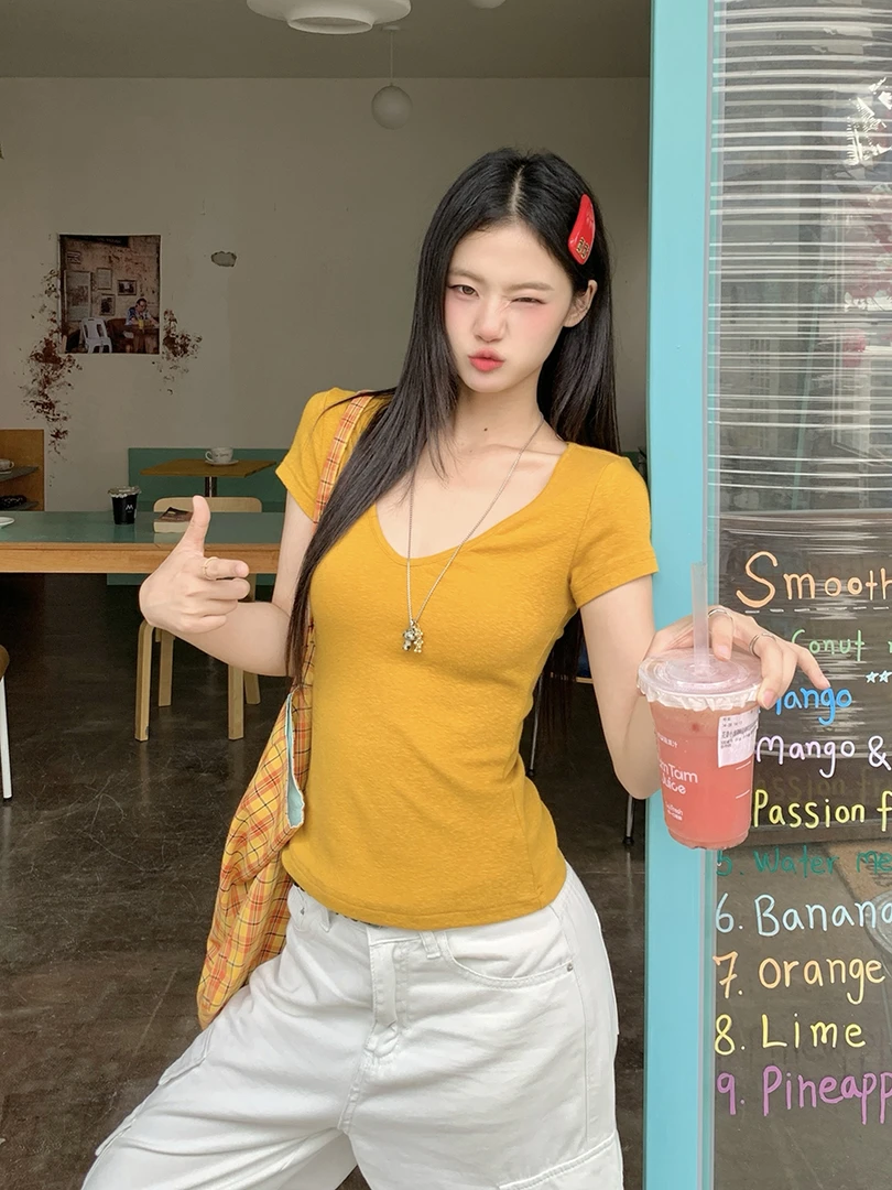 黄色V领T恤女夏季明媚基础款修身显瘦短袖韩版小个子纯色百搭上衣