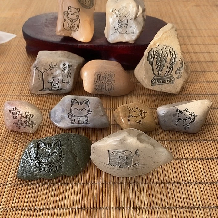 *****原石雕刻工艺品手把摆件