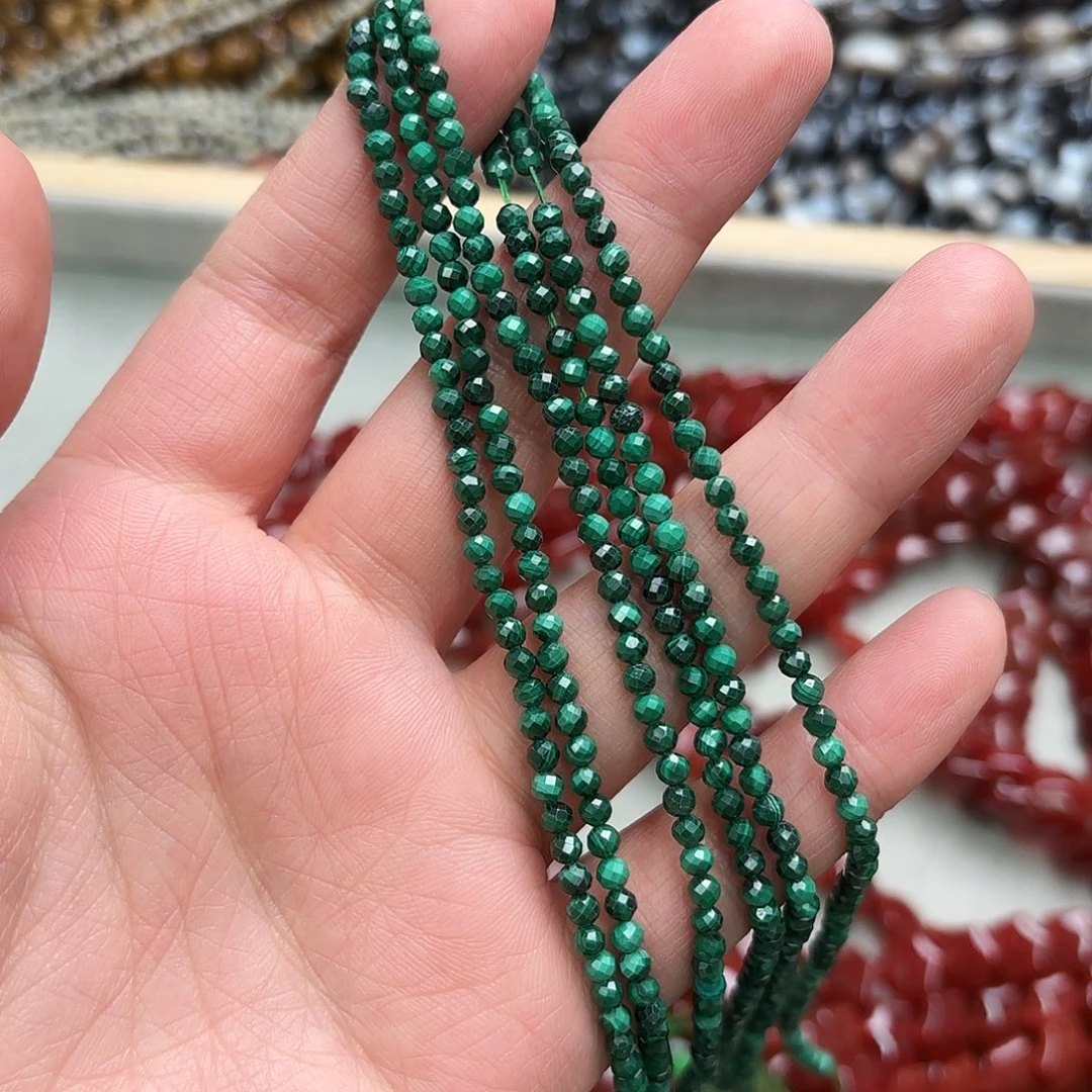 玛瑙/玉髓未镶嵌珠宝半成品卡3孔雀石切一条