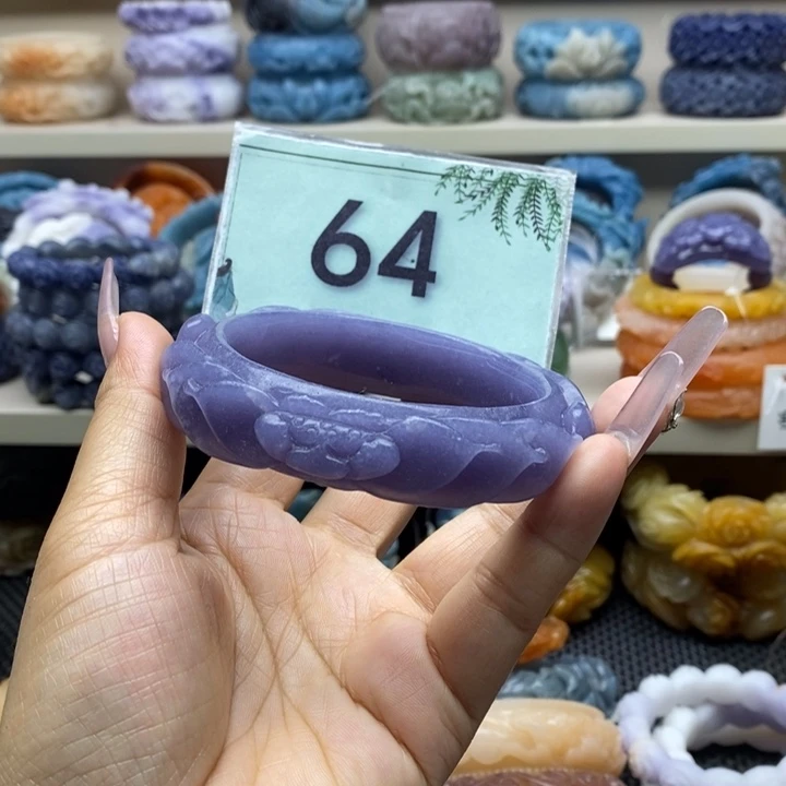 未镶嵌手镯石英岩玉