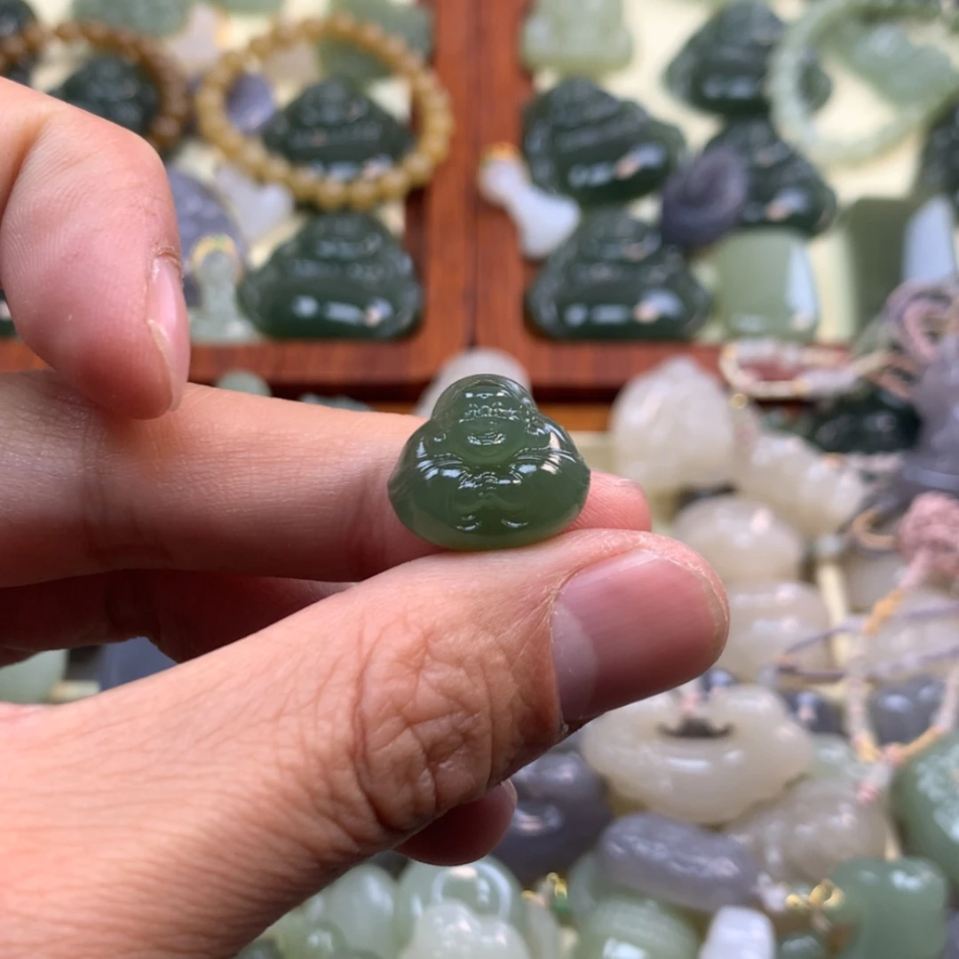 【闪购商品】和田玉颈饰未镶嵌一***?