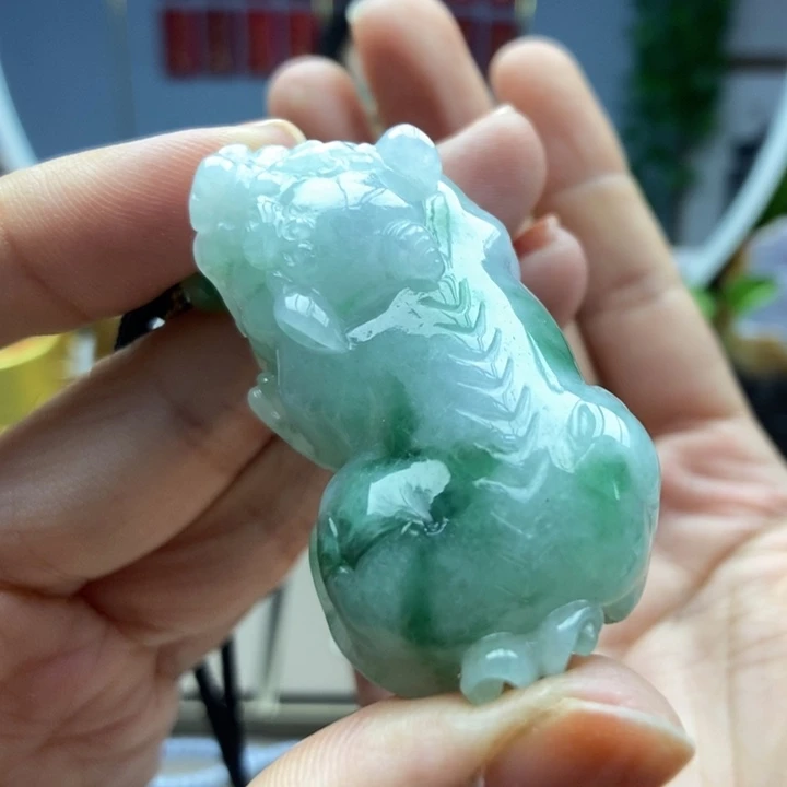 翡翠未镶嵌颈饰吊坠39