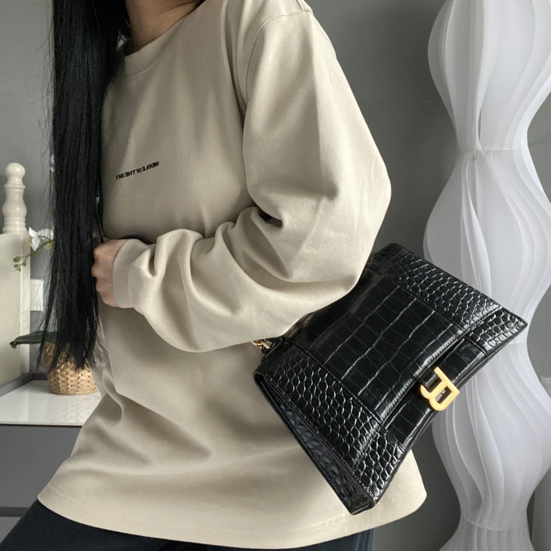 95新 Balenciaga/巴黎世家 【可】黑色鳄压沙漏中号 88 1179