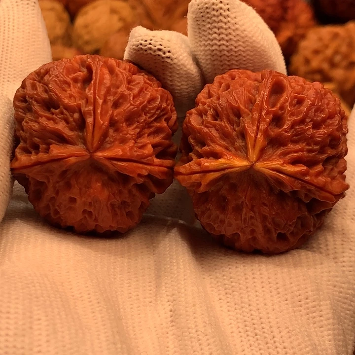 文玩核桃吊坠12……….