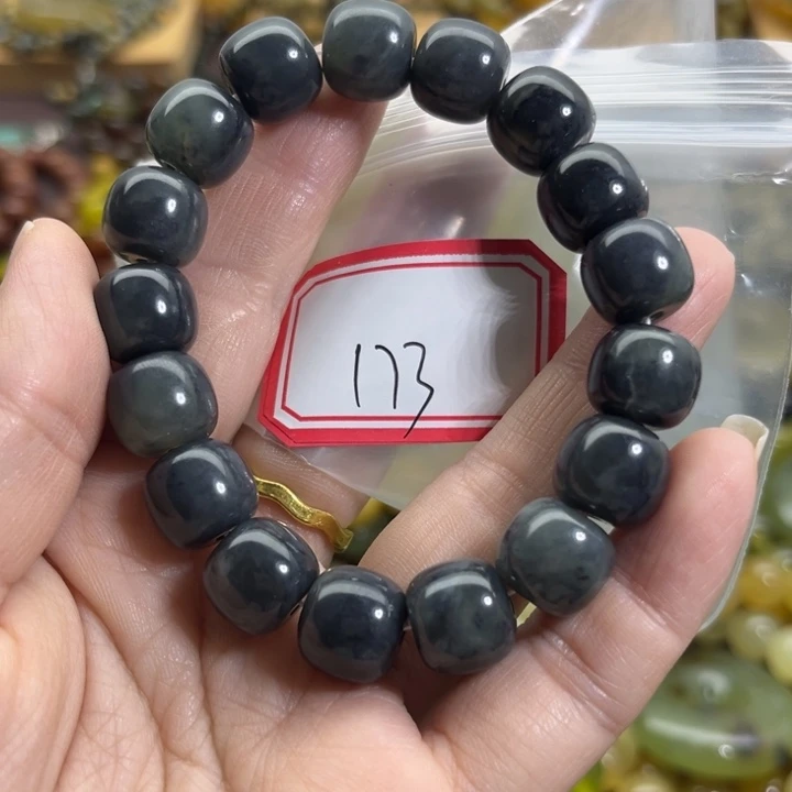 未镶嵌蛇纹石玉手链