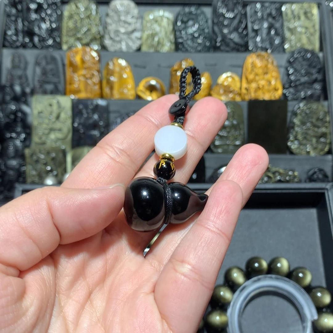 黑曜岩吊坠(赠链)未镶嵌果**姐