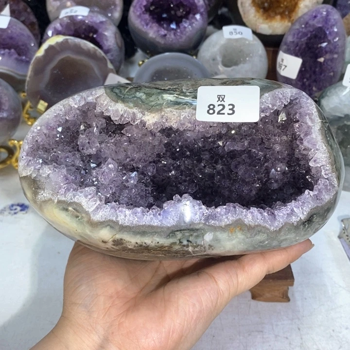 未镶嵌水晶大型摆件（非配饰）