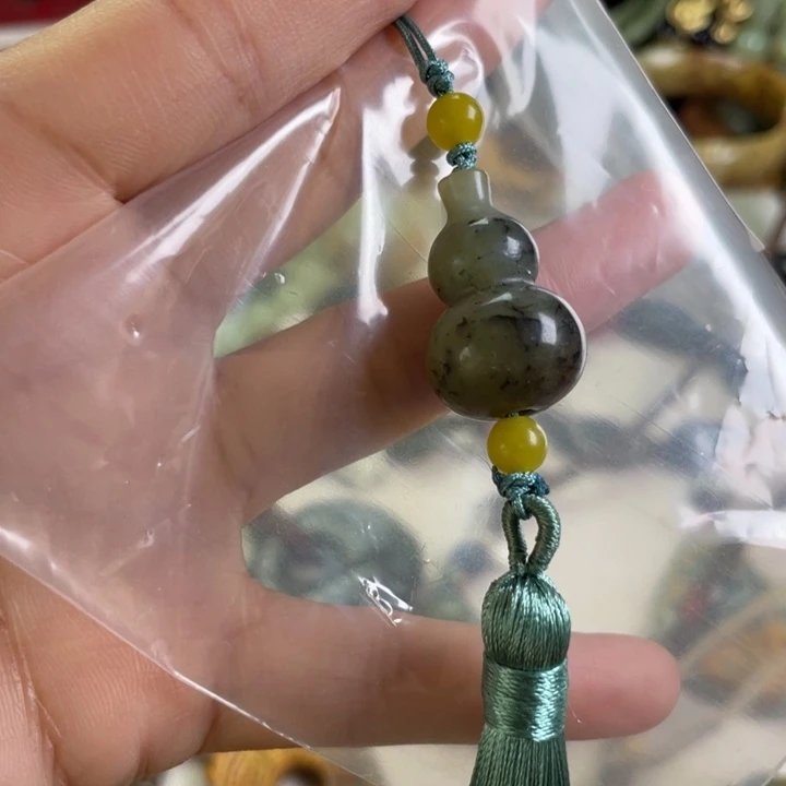 岫岩河磨玉（透闪石质玉）手把件未镶嵌
