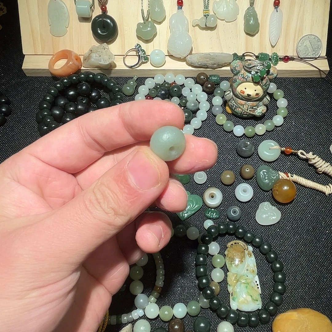 手***9和田玉（糖玉）未镶嵌珠宝半成品