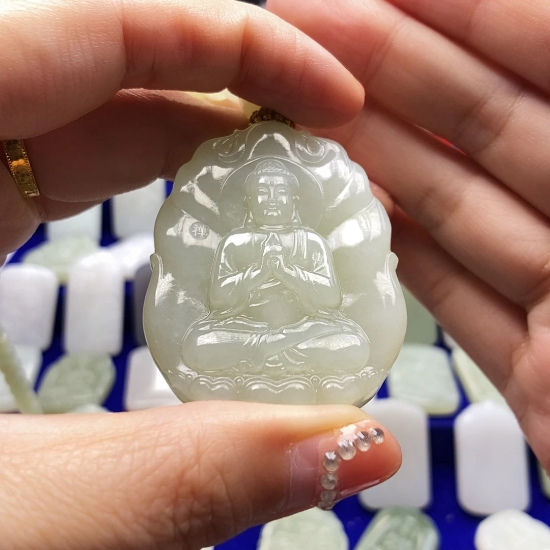 颈饰未镶嵌和田玉?*宝