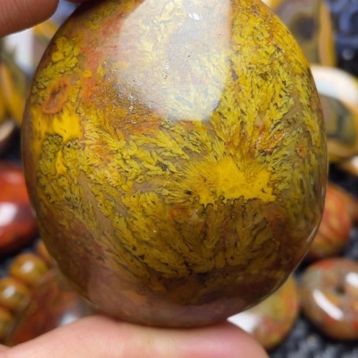 玛瑙/玉髓未镶嵌战国红