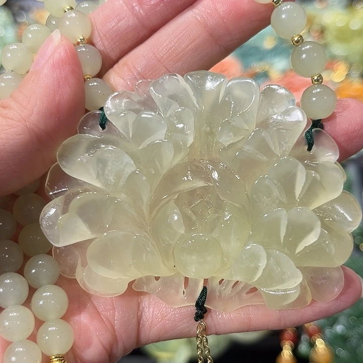 岫玉未镶嵌毛衣链