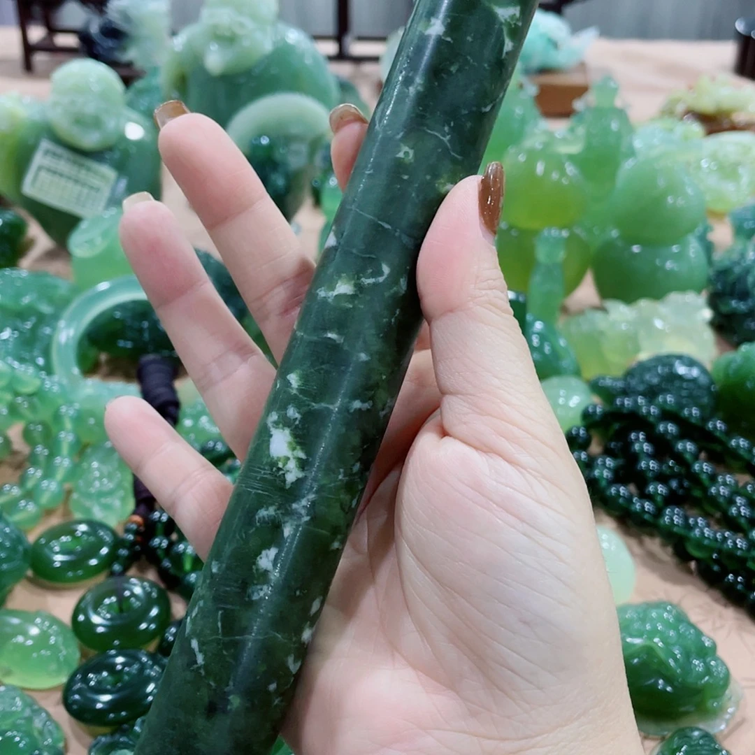 蛇纹石玉未镶嵌擀面1