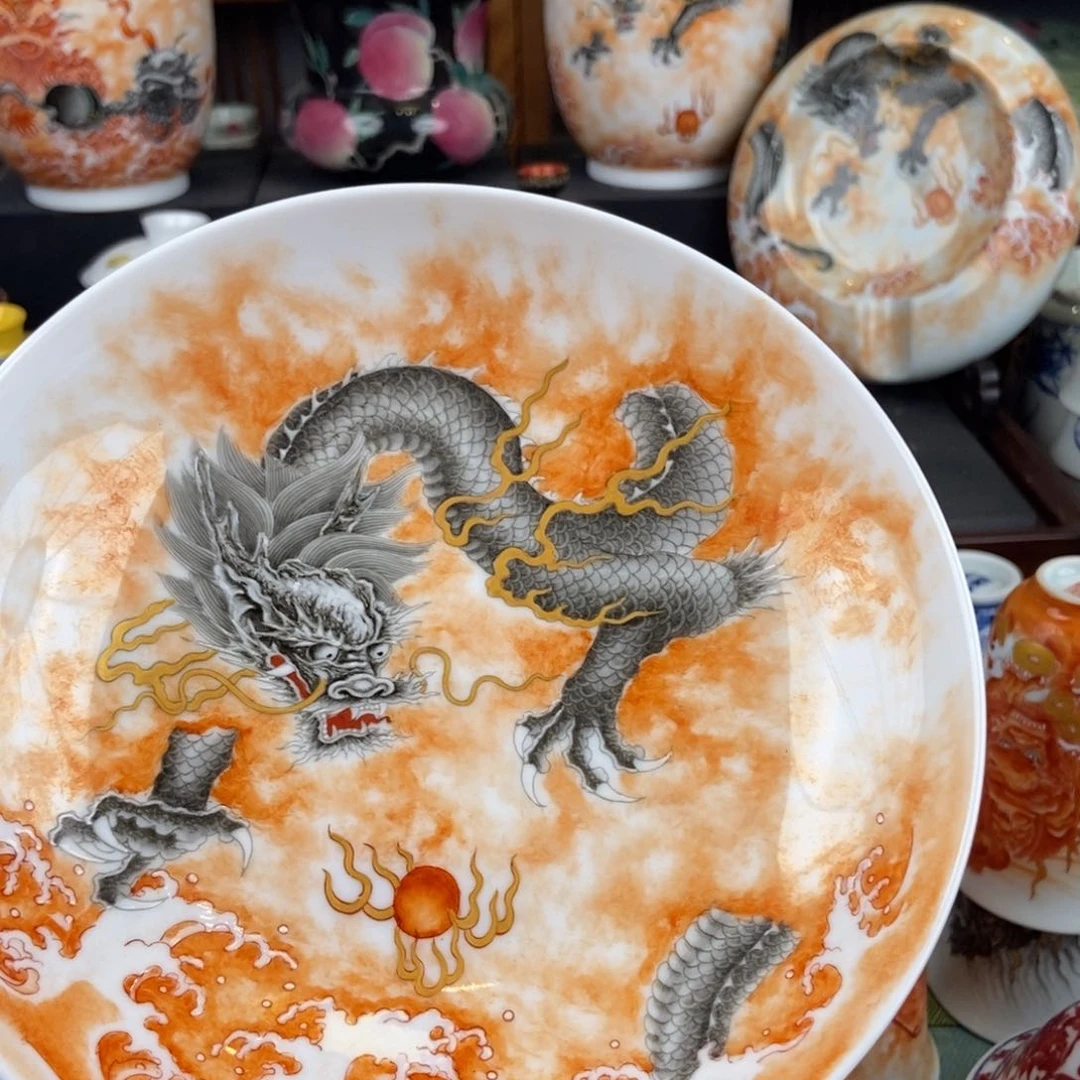 陶瓷的设计师是一个人的