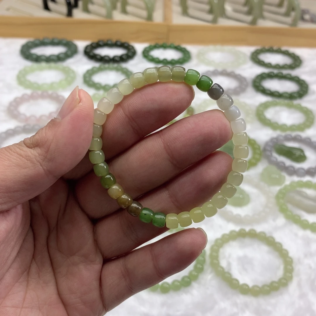 和田玉未镶嵌手串（直切多宝6）
