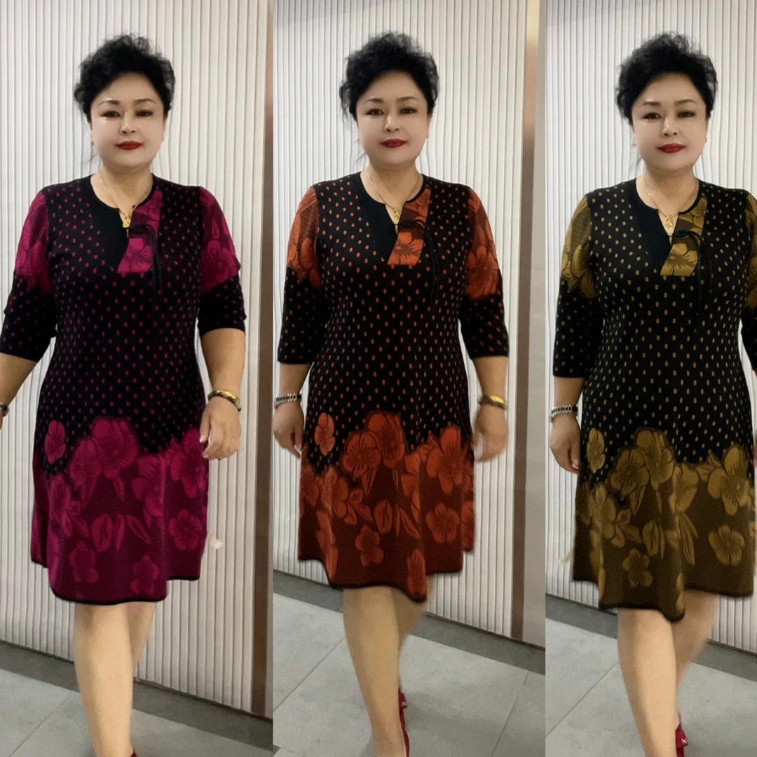 新款时尚针织连衣裙