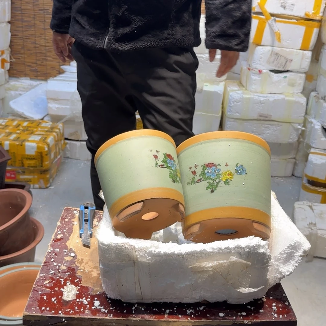 紫砂花盆瑕疵和瑕疵的