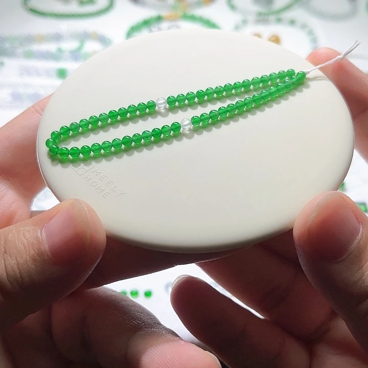 散珠翡翠甜阳绿小米珠串卡3mm