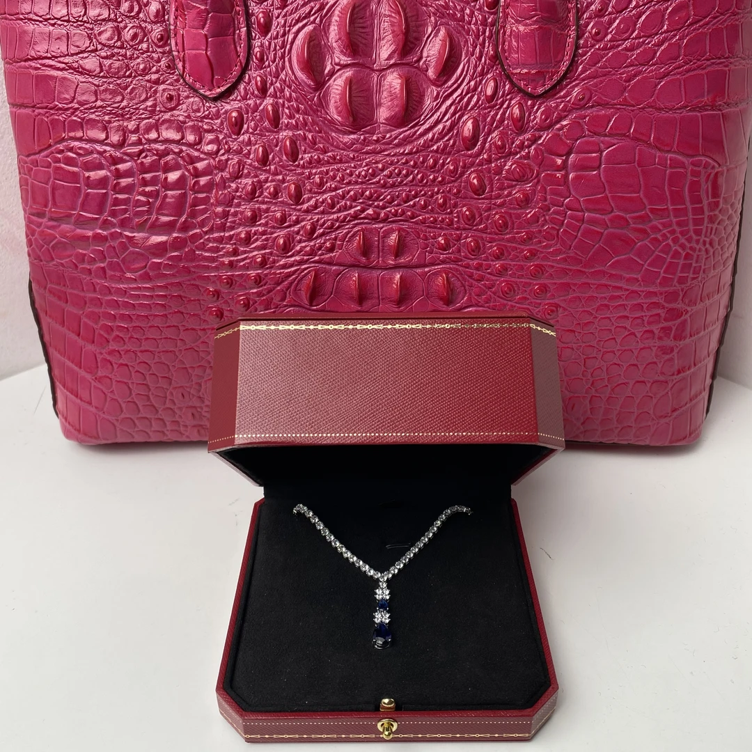 3773蓝项链【拍一赠一】气质优雅蓝项链赠礼盒