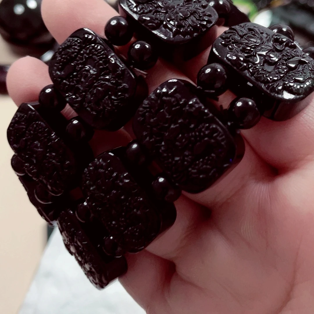 翡翠未镶嵌颈饰先鉴后发一物一证