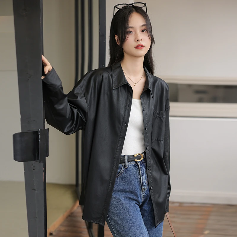 PU皮复古长袖衬衫女春季新款韩版高级休闲气质外套上衣