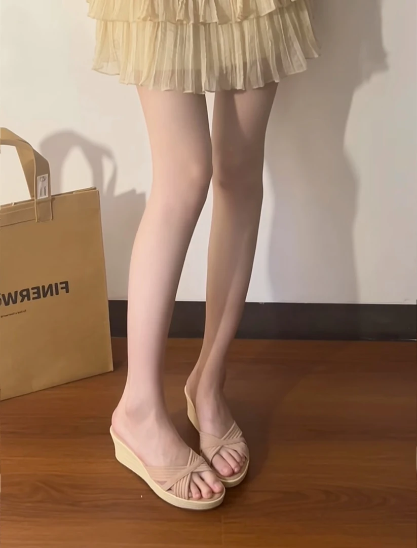 古早拖鞋皮面裸粉色橡胶露趾凉拖外穿防水台罗马风坡跟厚底高跟鞋