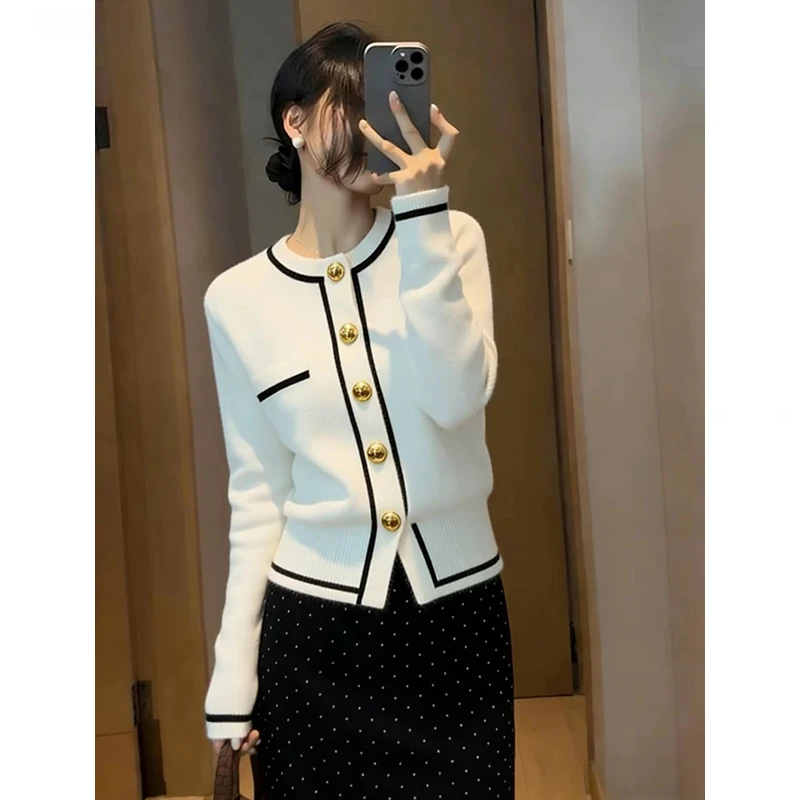 巨好看的穿搭独特漂亮时髦洋气高级感小香风气质女装针织开衫上衣