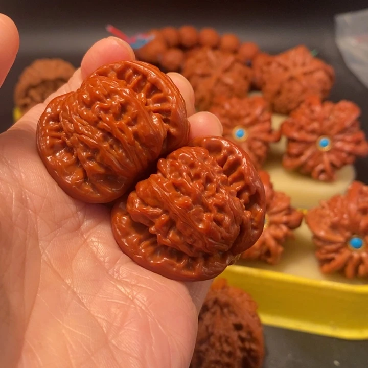 j***n猴头核桃吊坠工艺核桃