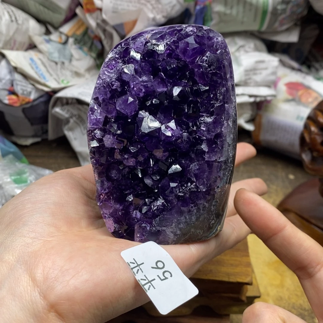 紫晶乌拉圭未镶嵌