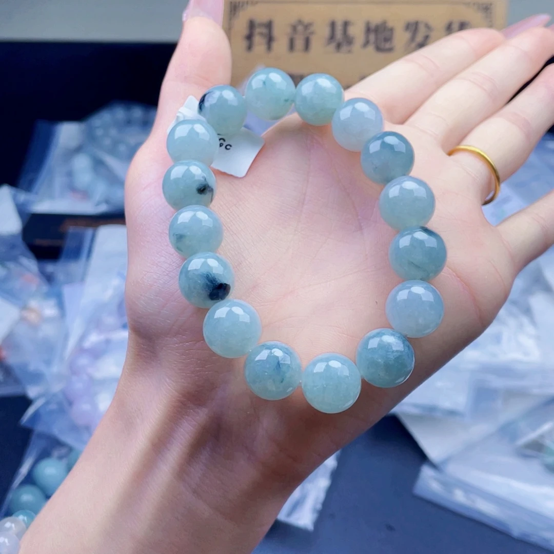 定制翡翠未镶嵌手串