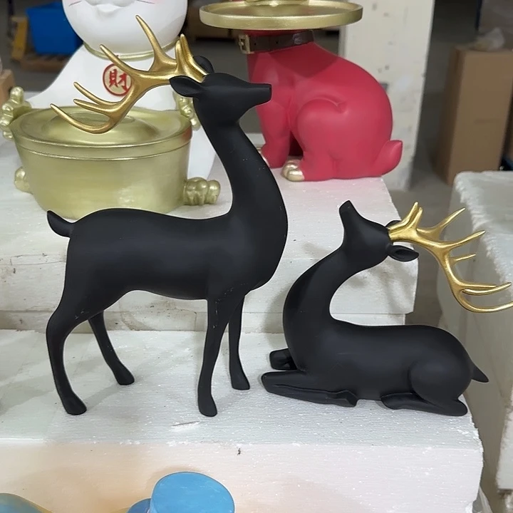 树脂简约黑色鹿两件套