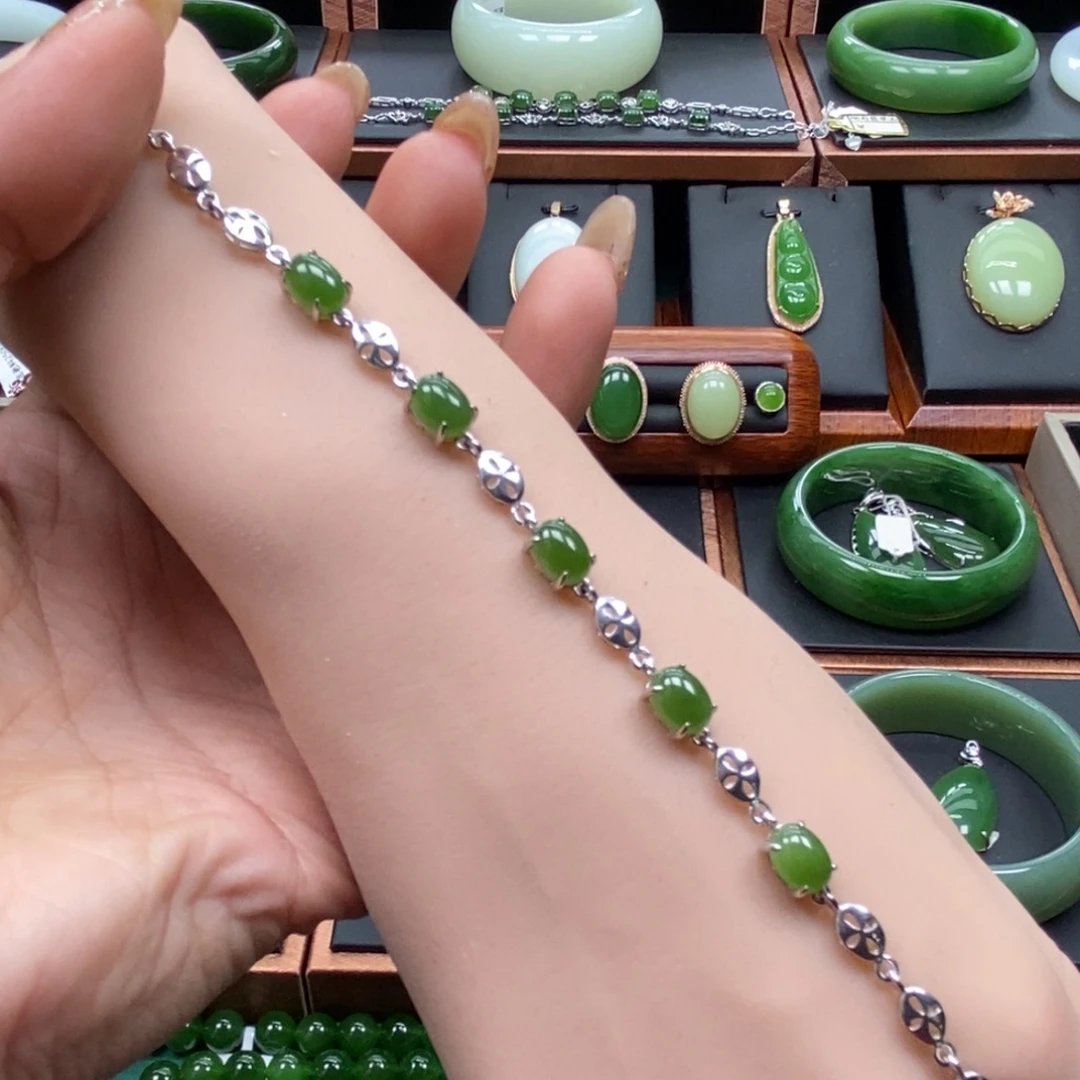 和田玉（碧玉）未镶嵌手链