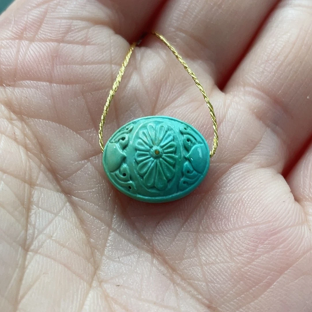 绿松石颈饰未镶嵌