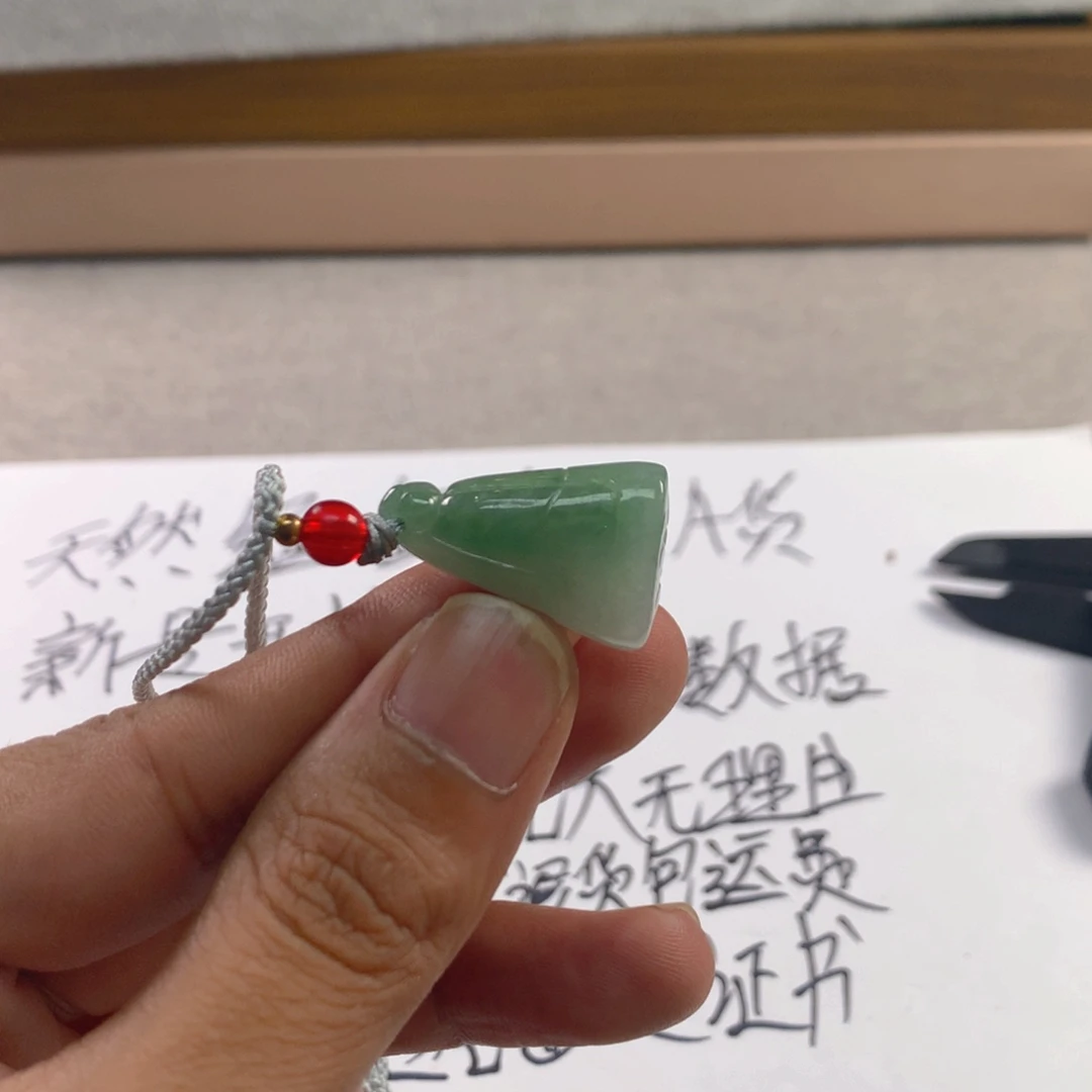 颈饰未镶嵌翡翠天然缅甸A货翡翠