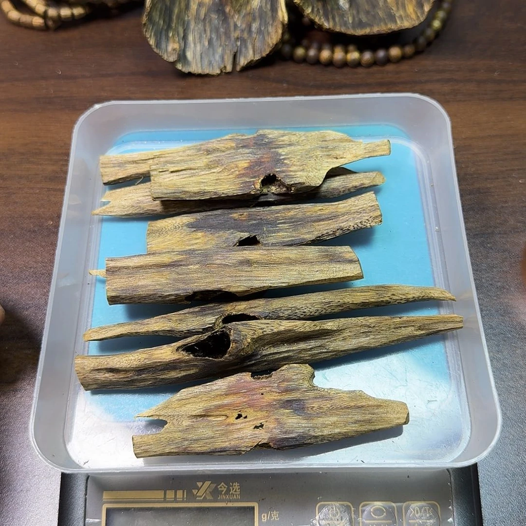 沉香沉香碎屑陆河料64克