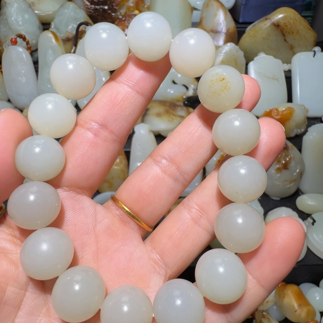 流***水和田玉未镶嵌手串