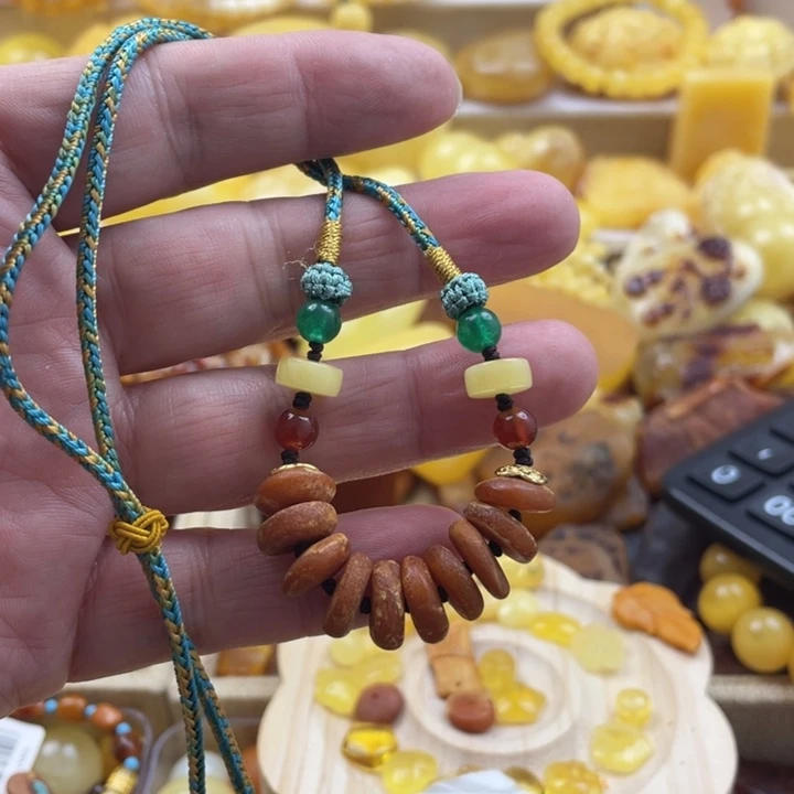 蜜蜡手串未镶嵌吊坠