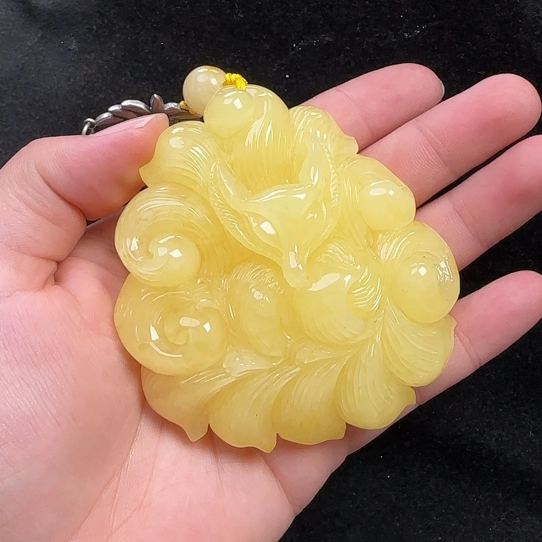 蜜蜡未镶嵌珠宝奇石