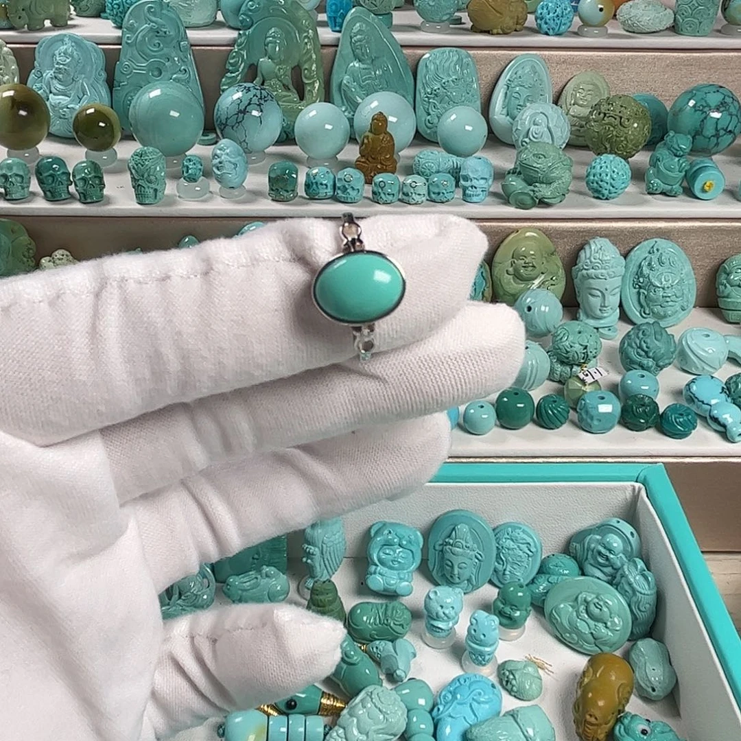 绿松石未镶嵌珠宝奇石