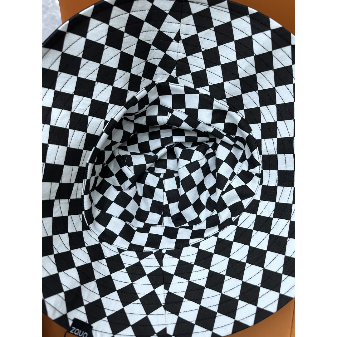 K251160 黑白棋盘格双面带渔夫帽