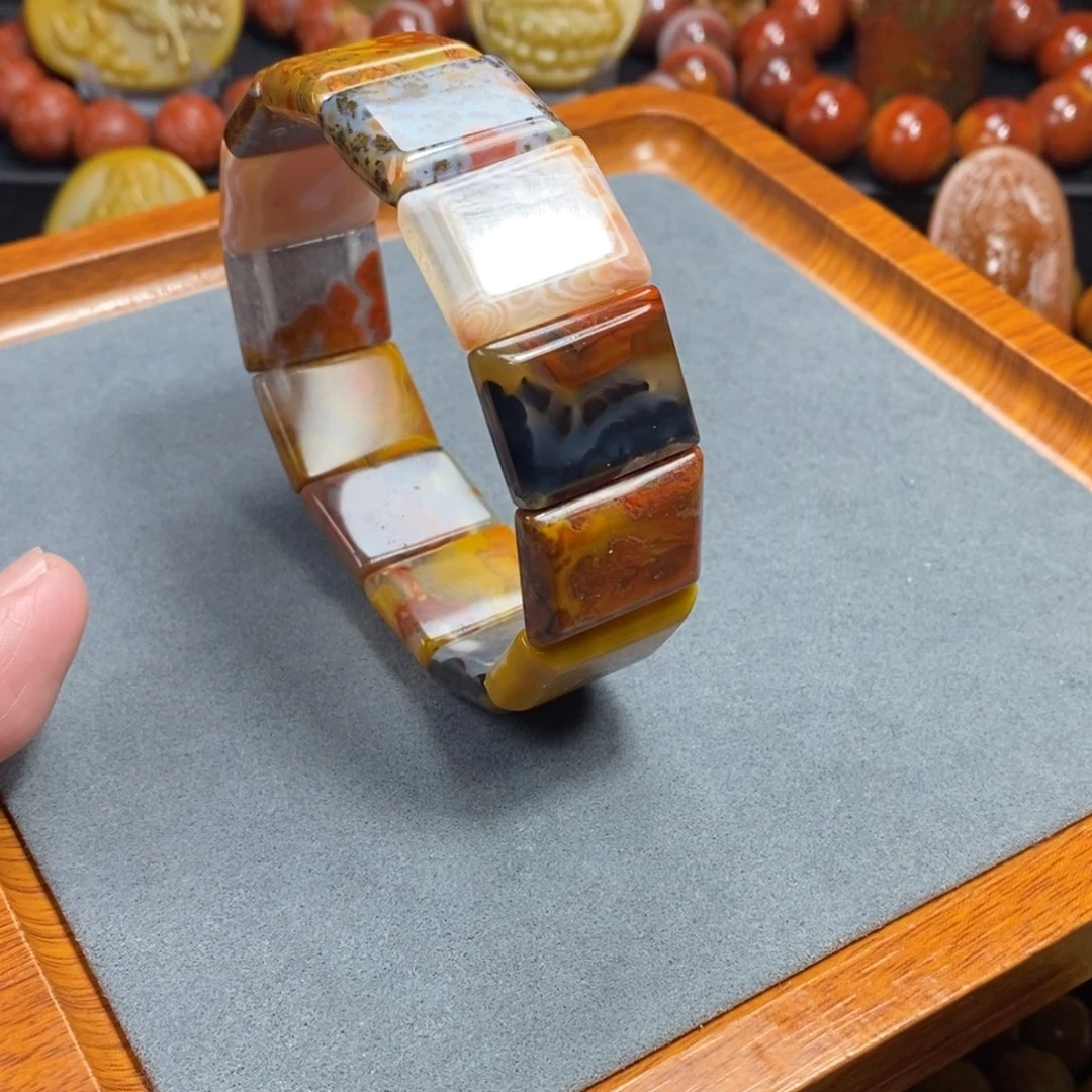 玛瑙/玉髓未镶嵌战国红战国红多宝大手牌