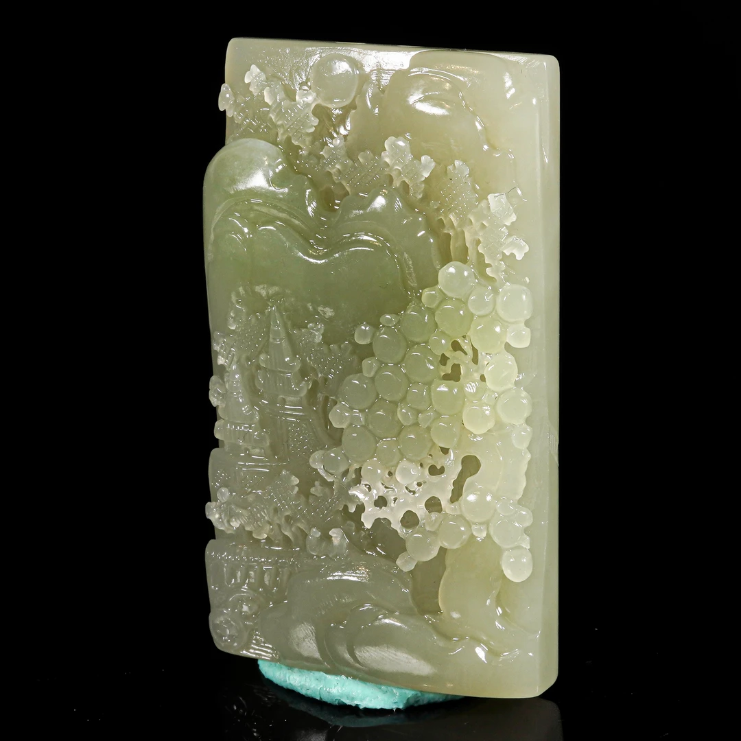 LOT.046和田玉巧雕山水人物牌/X2648