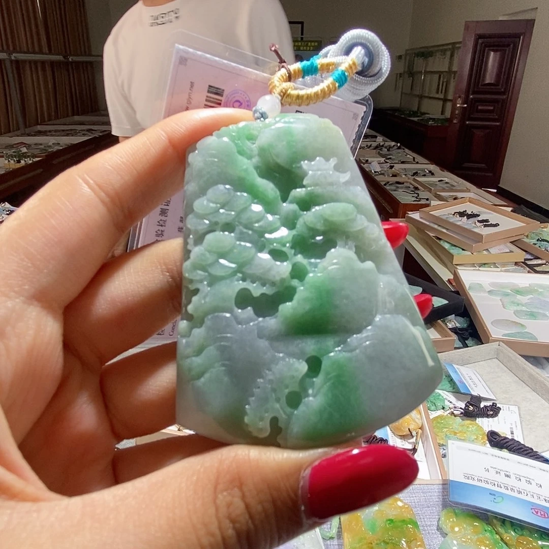 翡翠未镶嵌颈饰翡翠