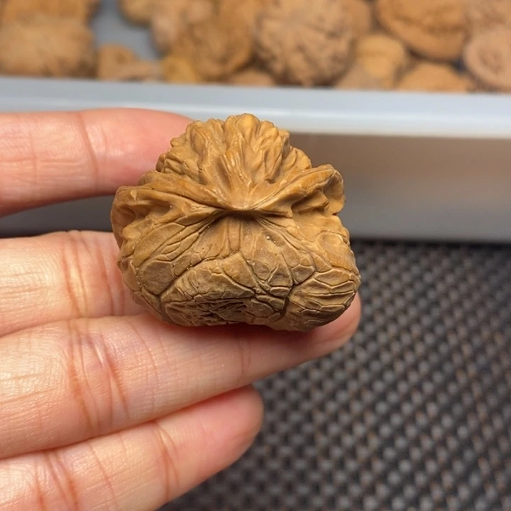 挪***林吊坠文玩核桃文玩核桃异形单只