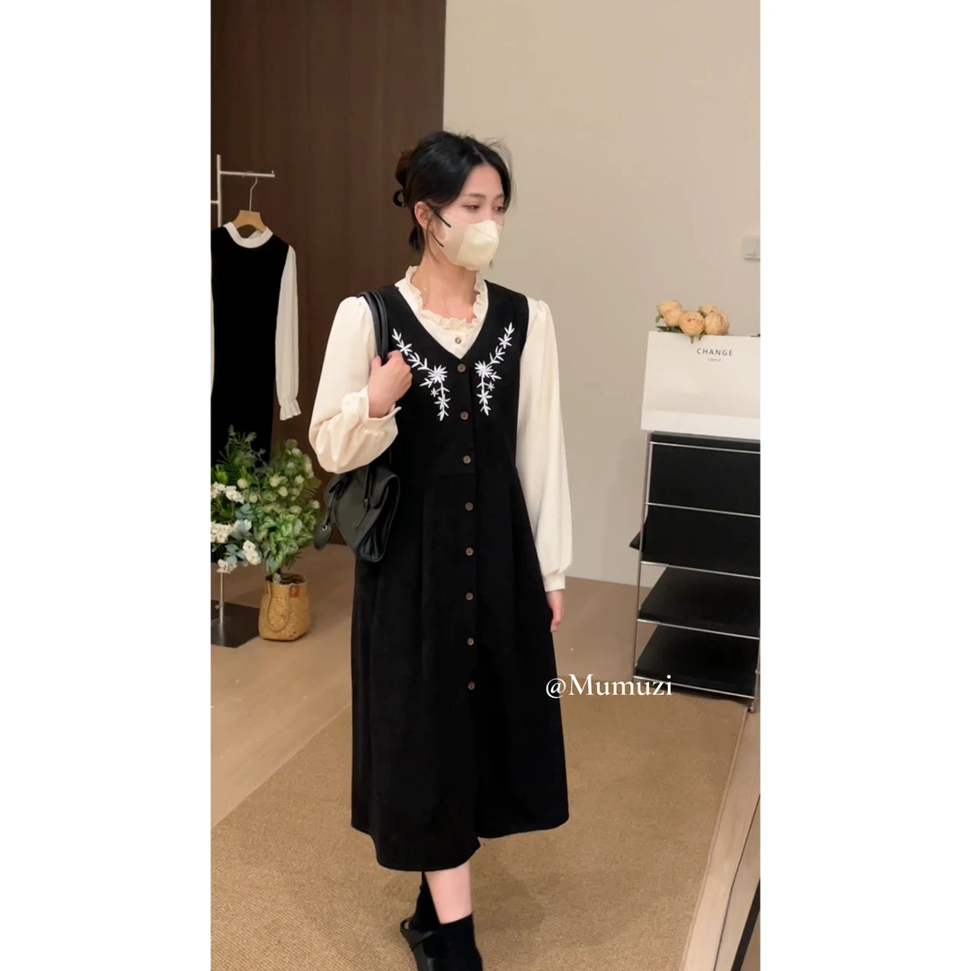 【橘子海】复古刺绣灯芯绒背心裙+蕾丝拼接上衣