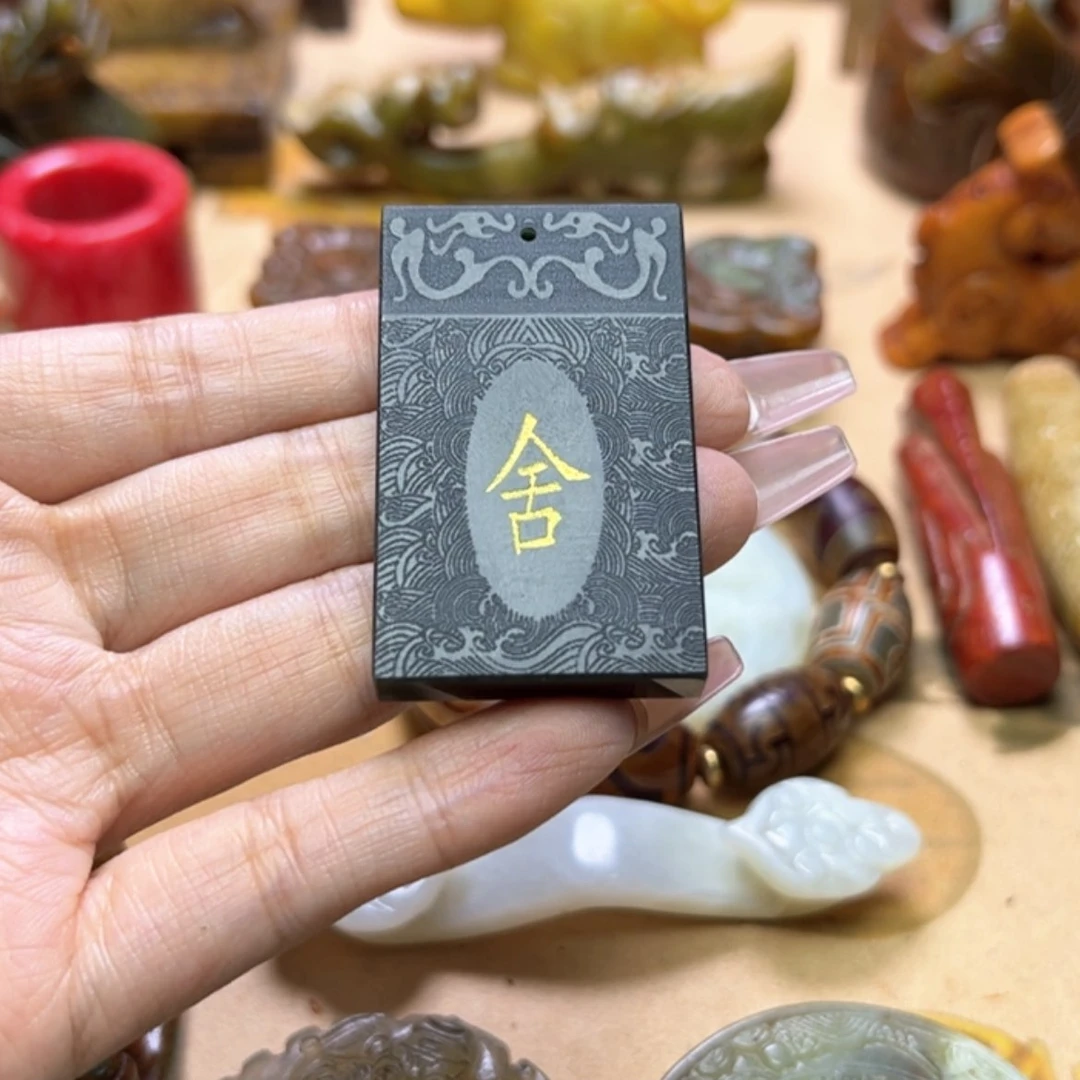 【闪购商品】蛇纹石玉颈饰未镶嵌