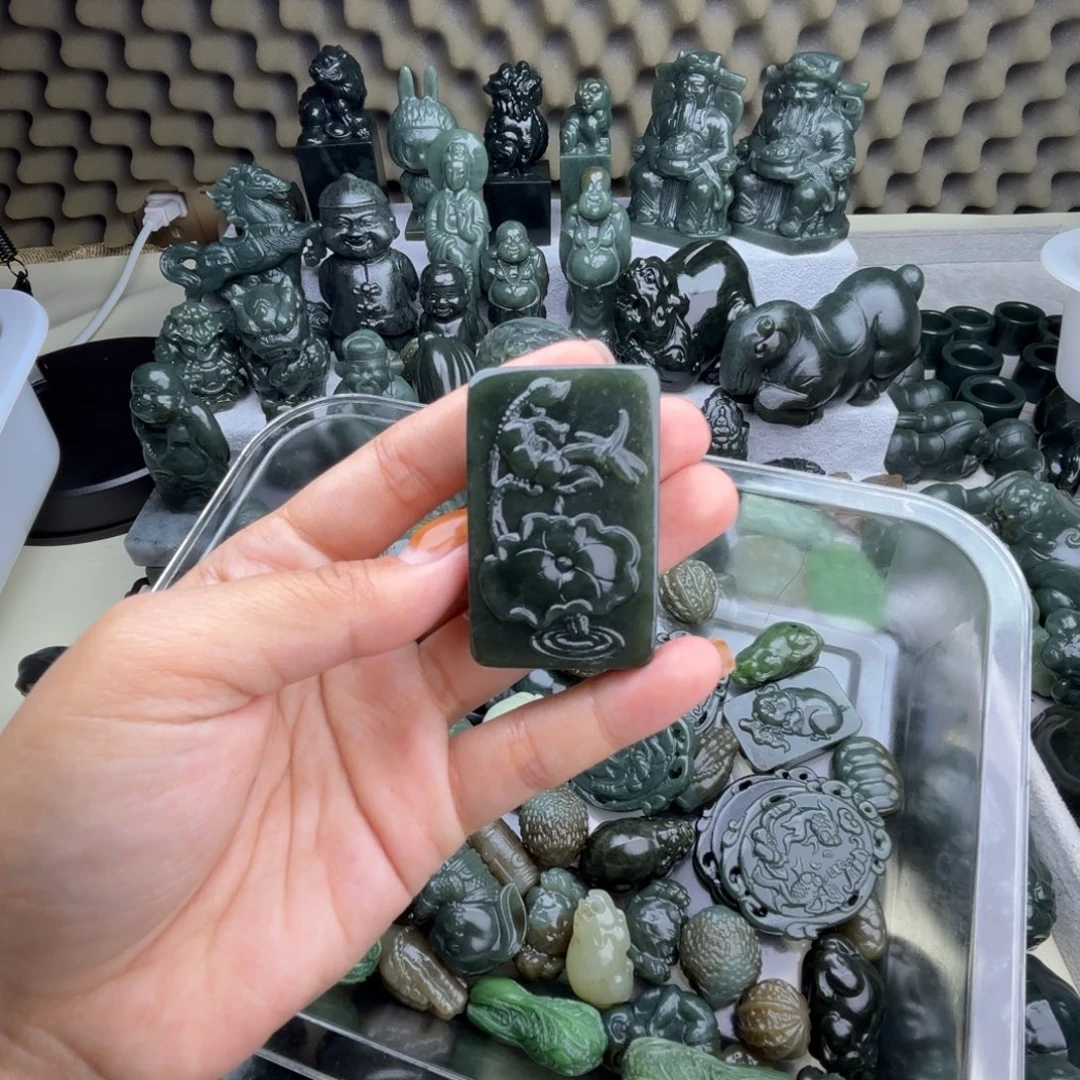 和田玉（糖玉）未镶嵌颈饰